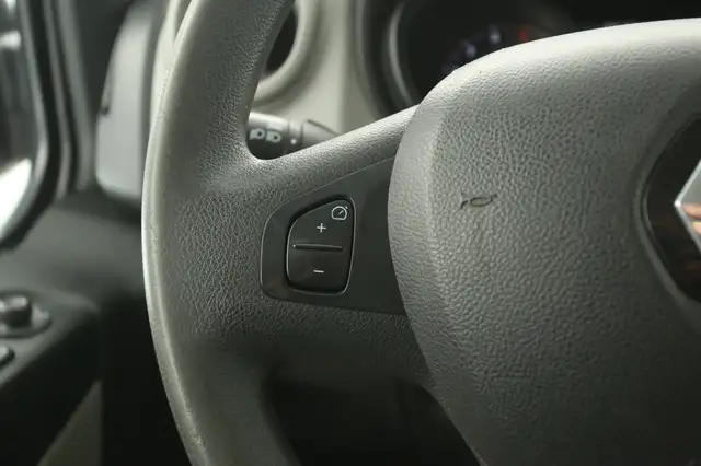Renault Trafic view 15