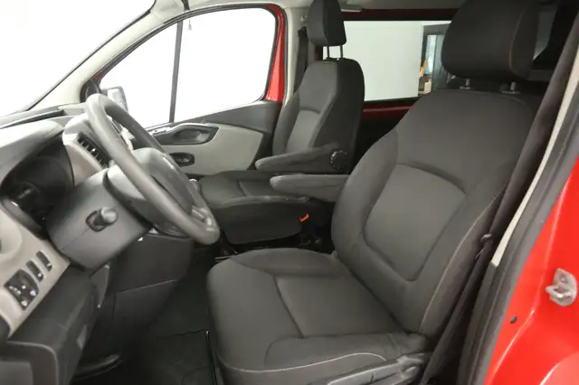 Renault Trafic view 10