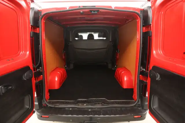 Renault Trafic view 4