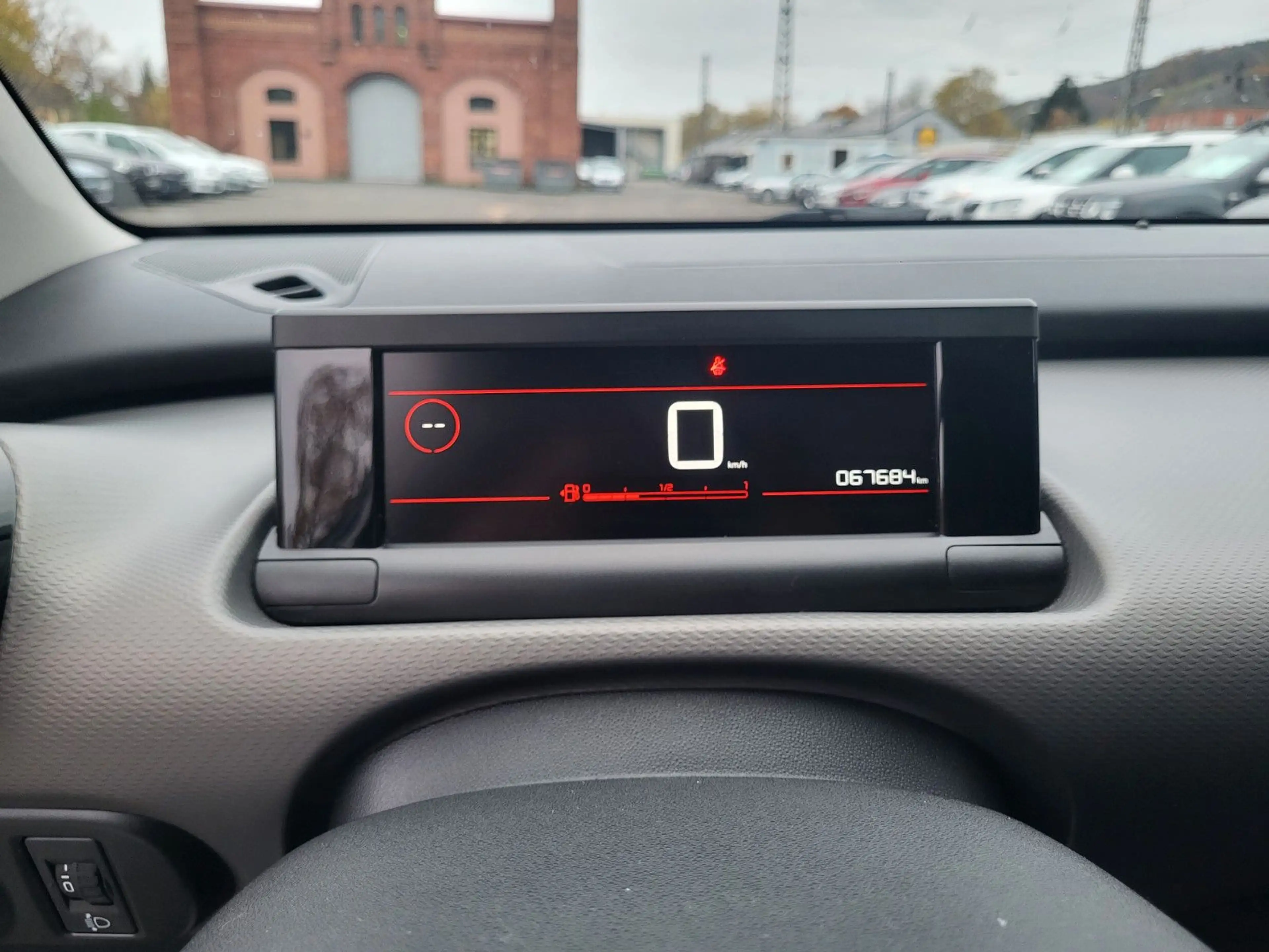 Citroen C4 Cactus Top Zustand! NUR 67685 Km! — photo 13
