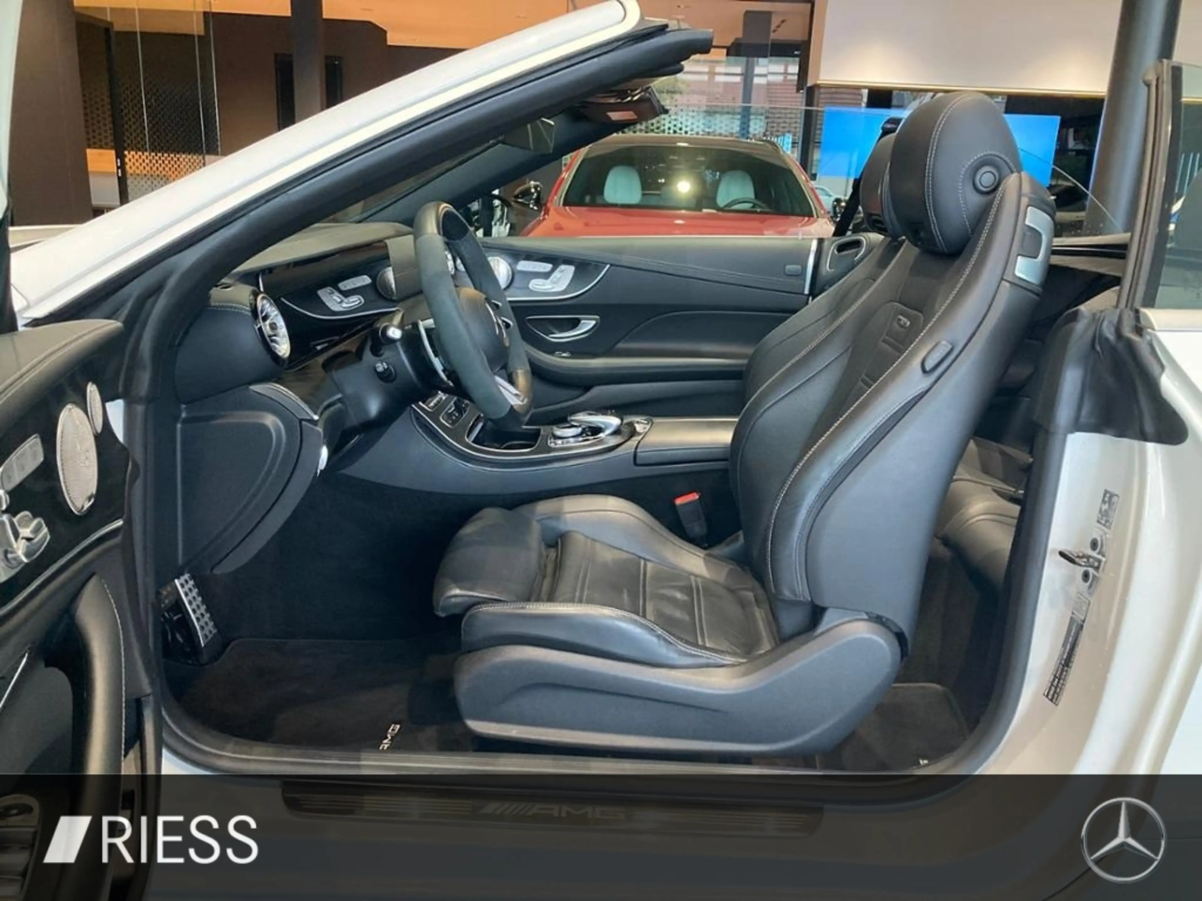 Mercedes-Benz E 53 AMG 4MATIC+ Cabriolet 360 ACC AUT Bel.Sitz — photo 9