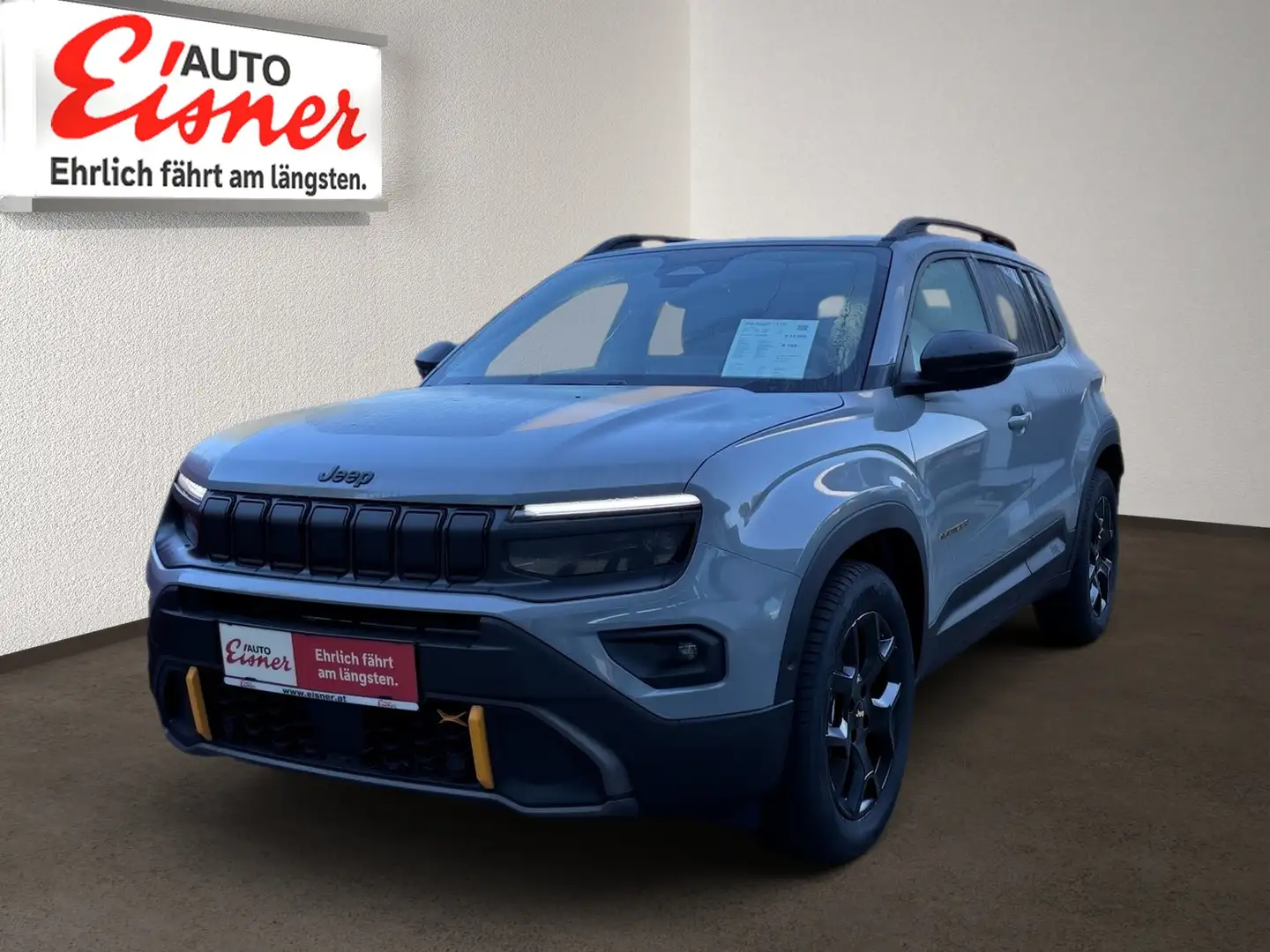 Jeep Avenger 1.2 The North Face 4xe ACC AUT DynLicht Grau - 2