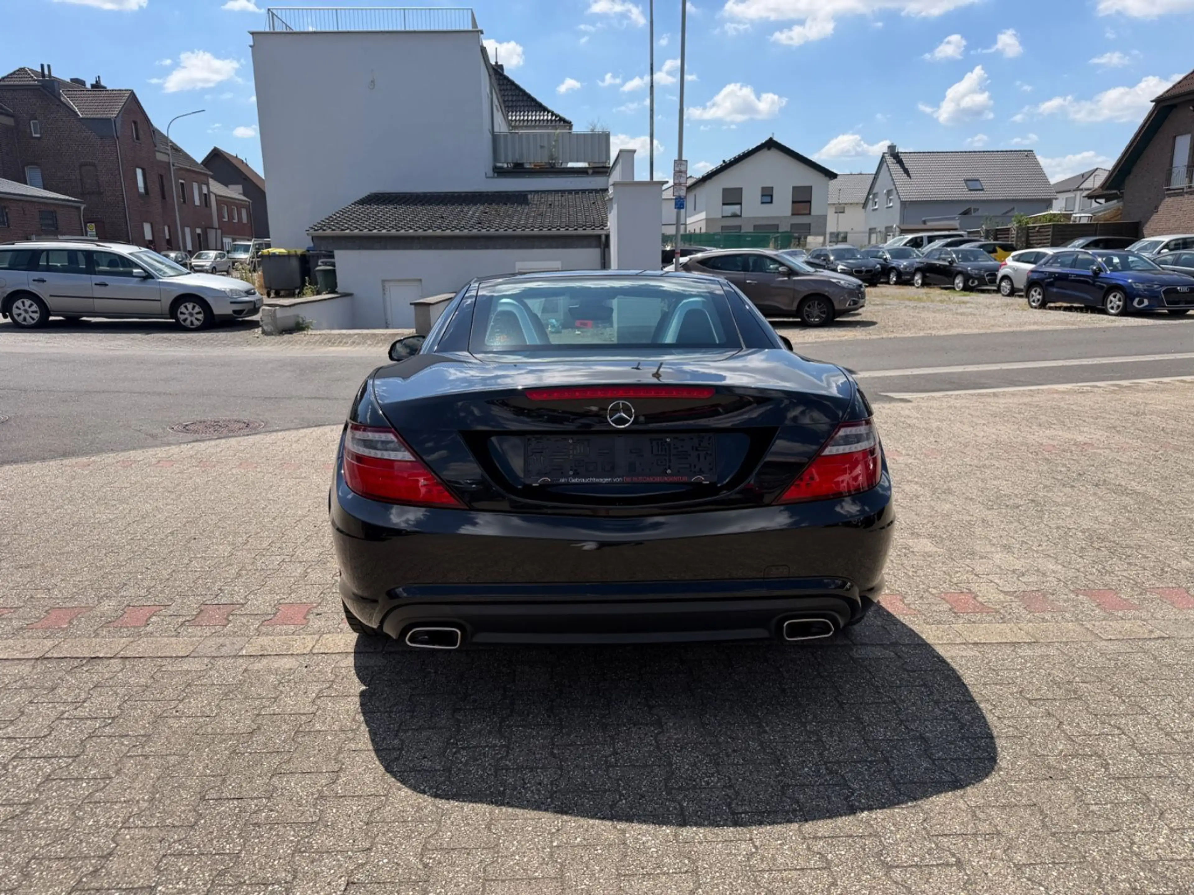 Mercedes-Benz SLK 200 Roadster Airscarf Navi AMG PAKET Leder — photo 5