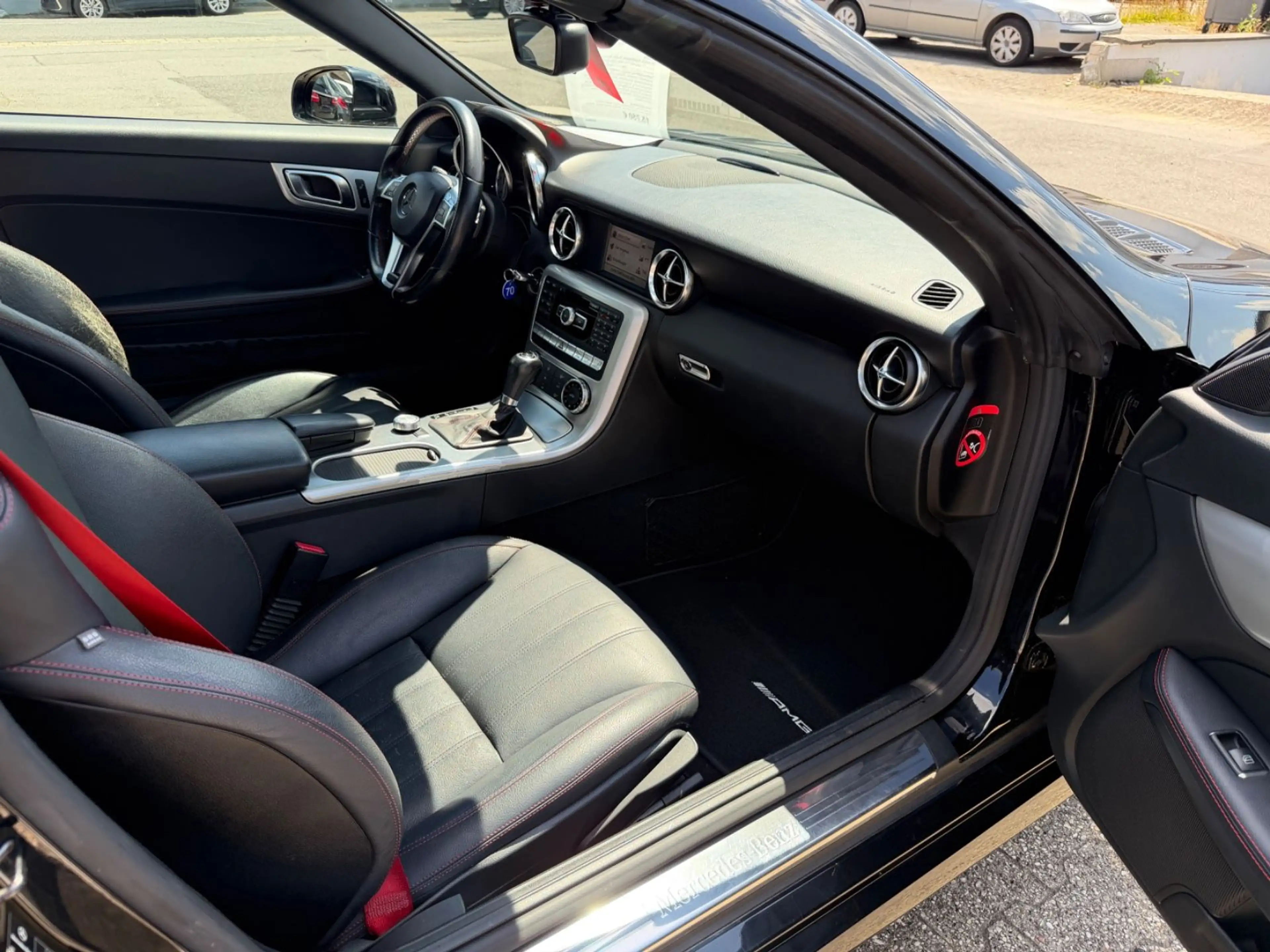 Mercedes-Benz SLK 200 Roadster Airscarf Navi AMG PAKET Leder — photo 8