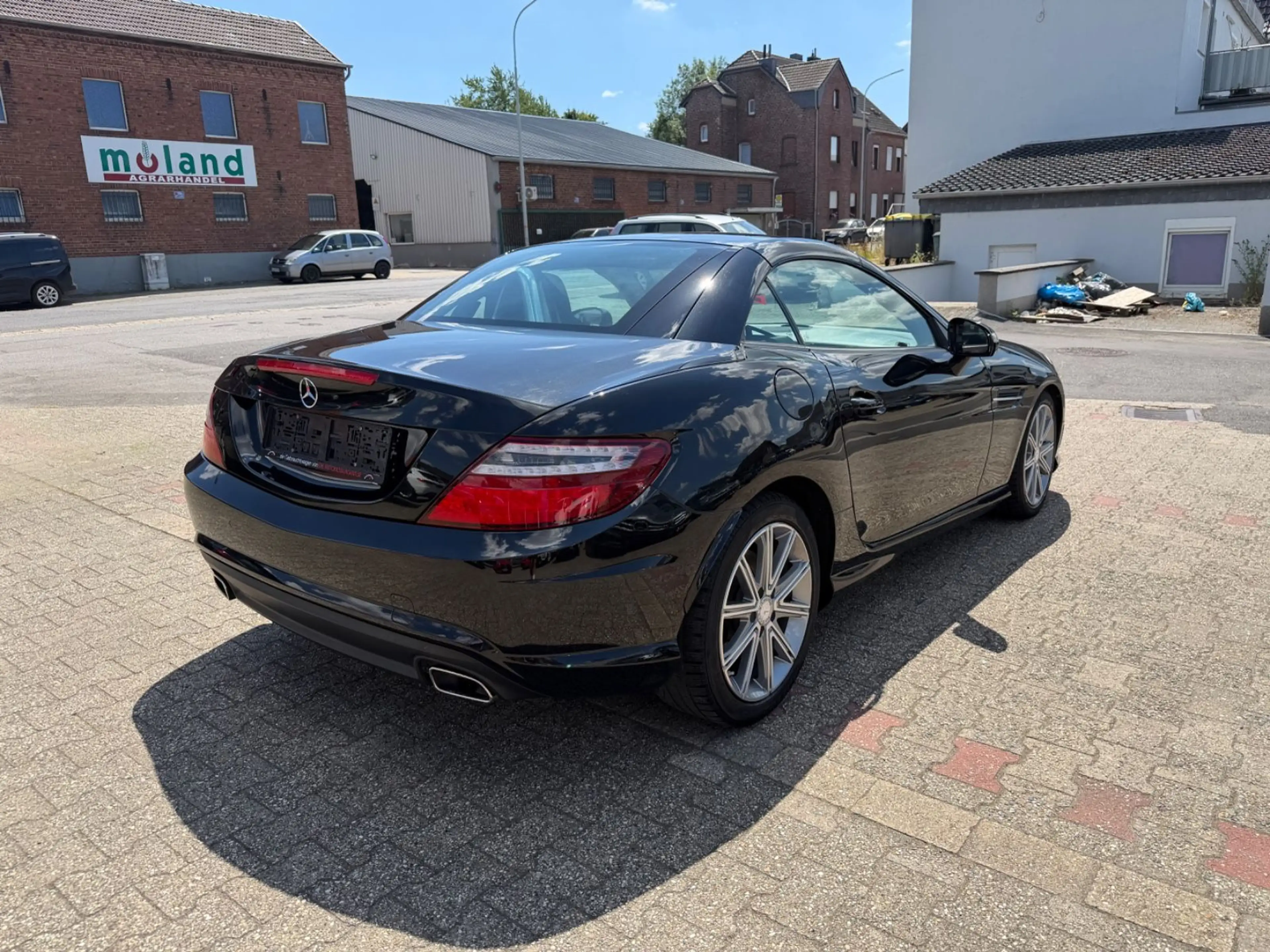 Mercedes-Benz SLK 200 Roadster Airscarf Navi AMG PAKET Leder — photo 4