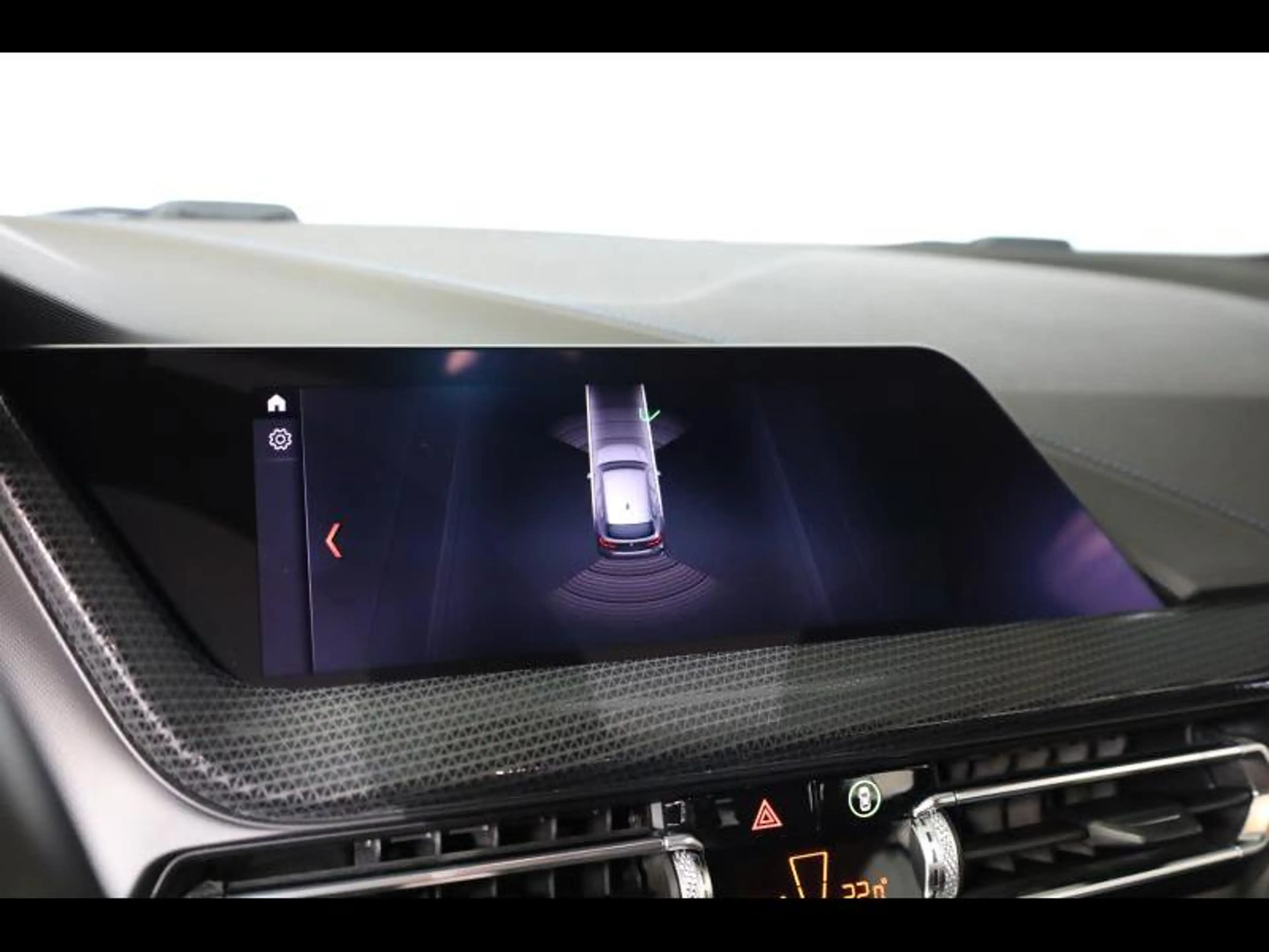 BMW 118 i Hatch Kit M Sport — photo 14