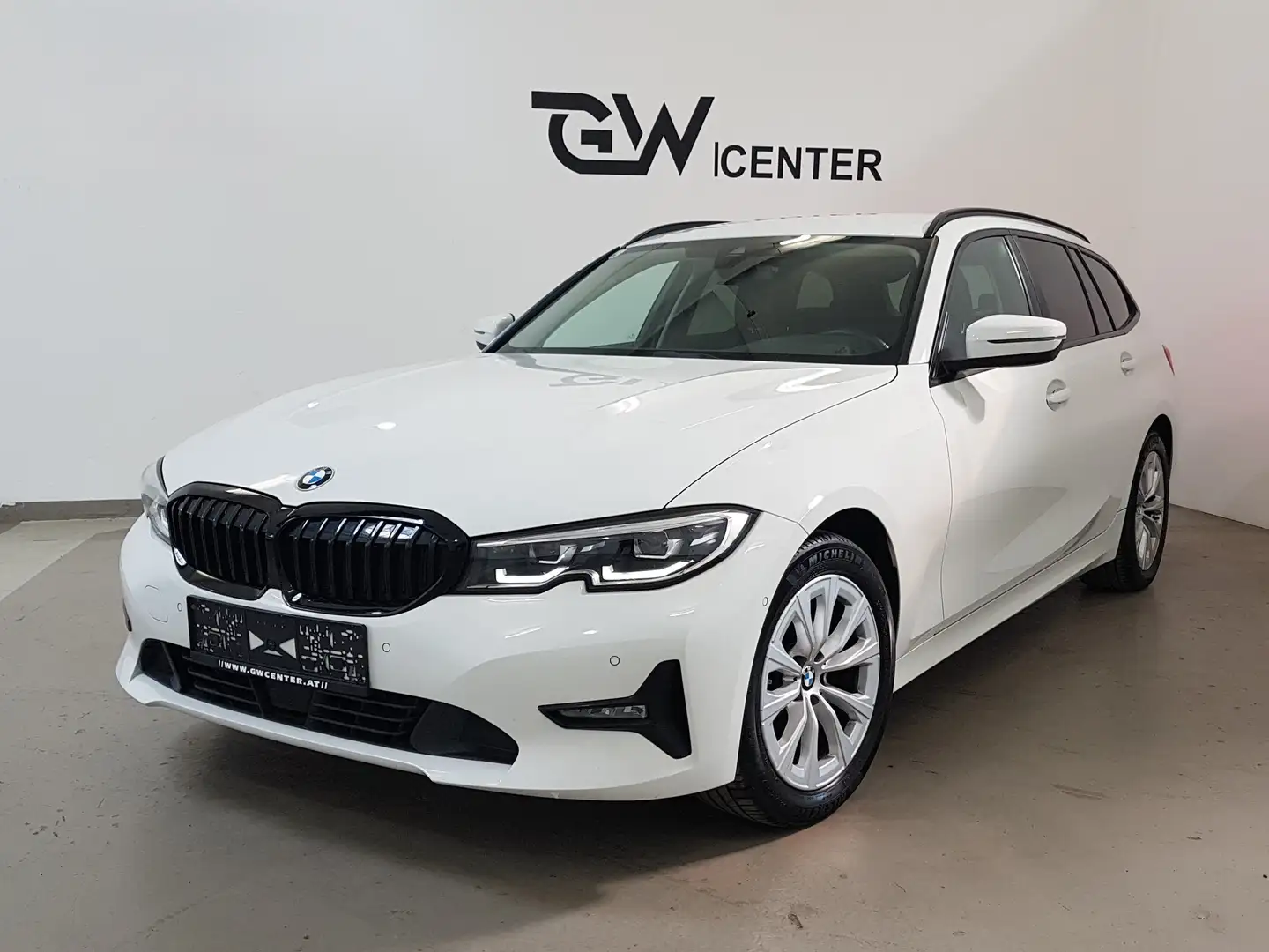BMW 320 d xDrive Sportsitze LED M Lenkrad AHK ACC Weiß - 1