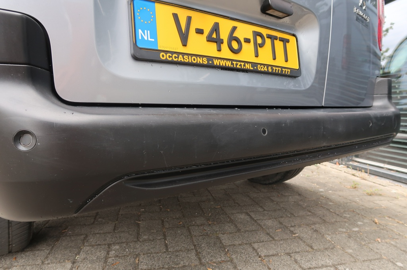 Peugeot Partner 1.2 P.T. Premium Lange uitvoering met benzinemotor — photo 13