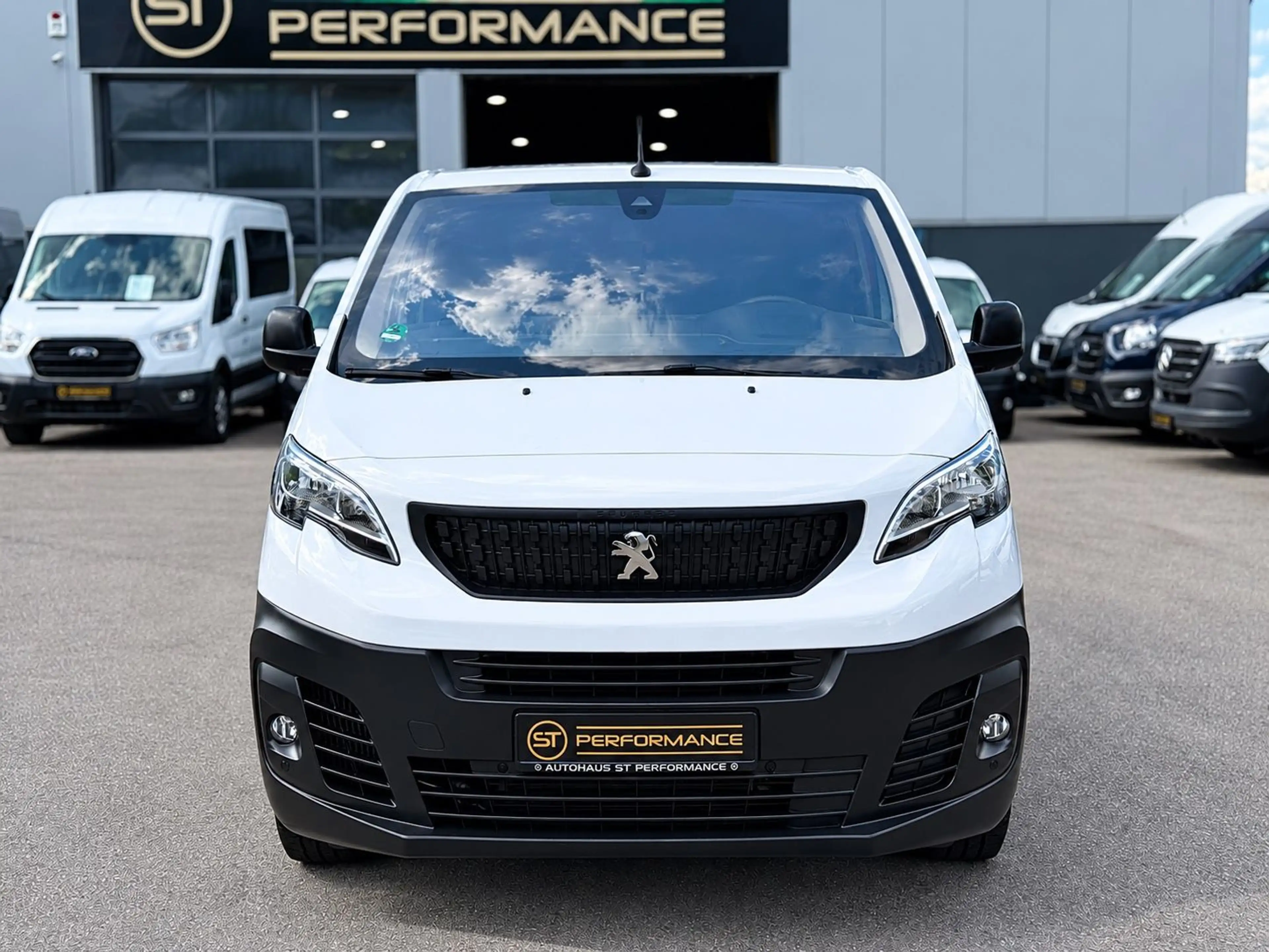 Peugeot Expert 2.0 HDI Premium L2 KLIMA NAVI TEMP AHK — photo 2
