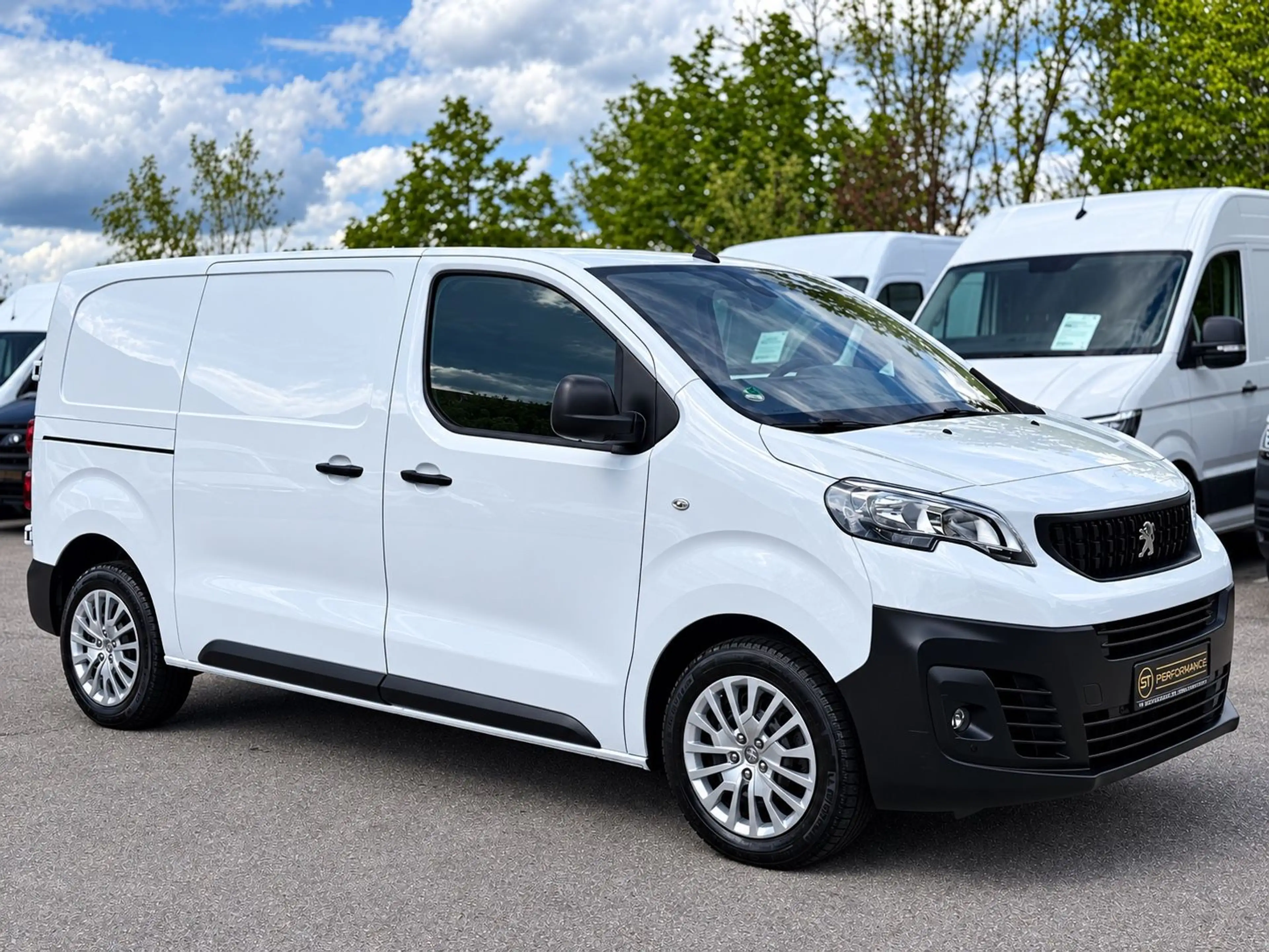 Peugeot Expert 2.0 HDI Premium L2 KLIMA NAVI TEMP AHK — photo 3