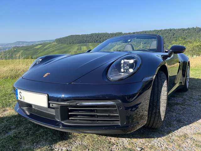 Imagine Porsche 992 911 Cabrio 911 Carrera Cabriolet PDK
