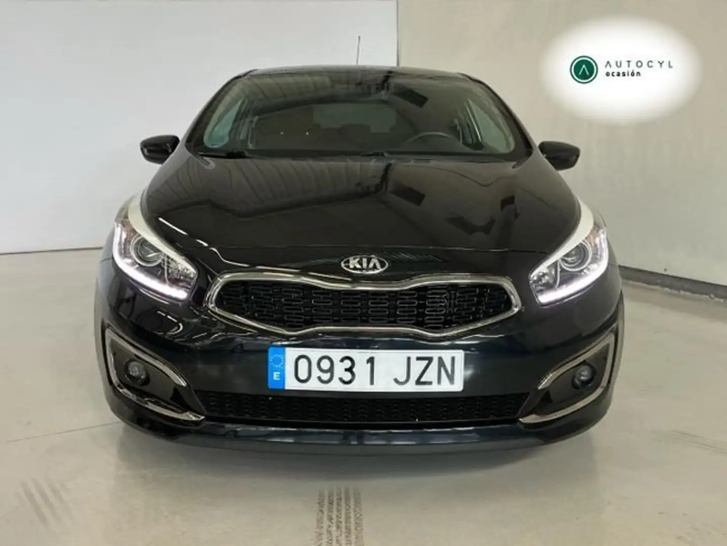 Kia Ceed / cee'd 1.0 T-GDI Concept Schwarz - 2
