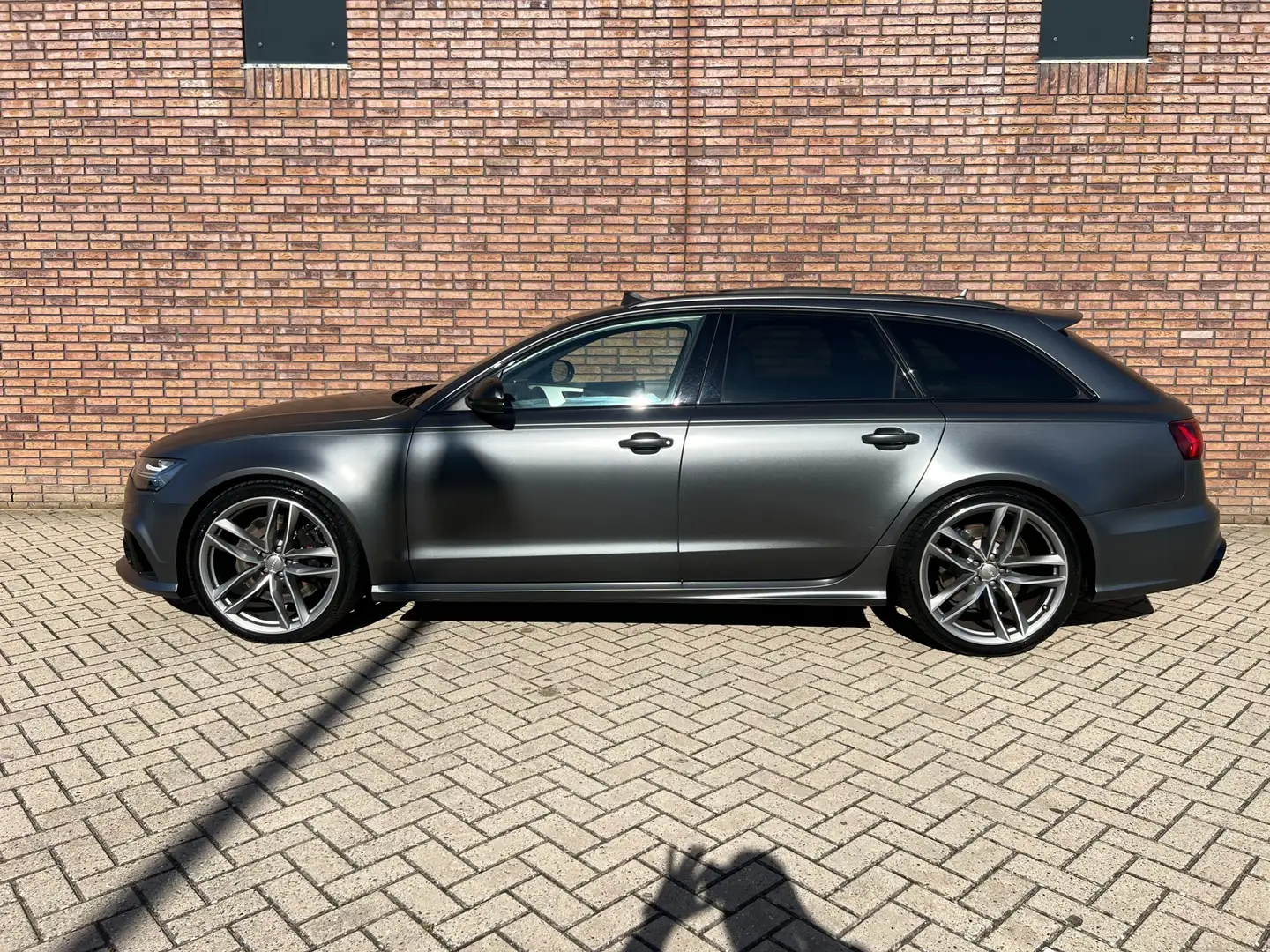 Audi RS6 A6 Avant 4.0 TFSI quattro performance Pro Line Plu Grau - 2
