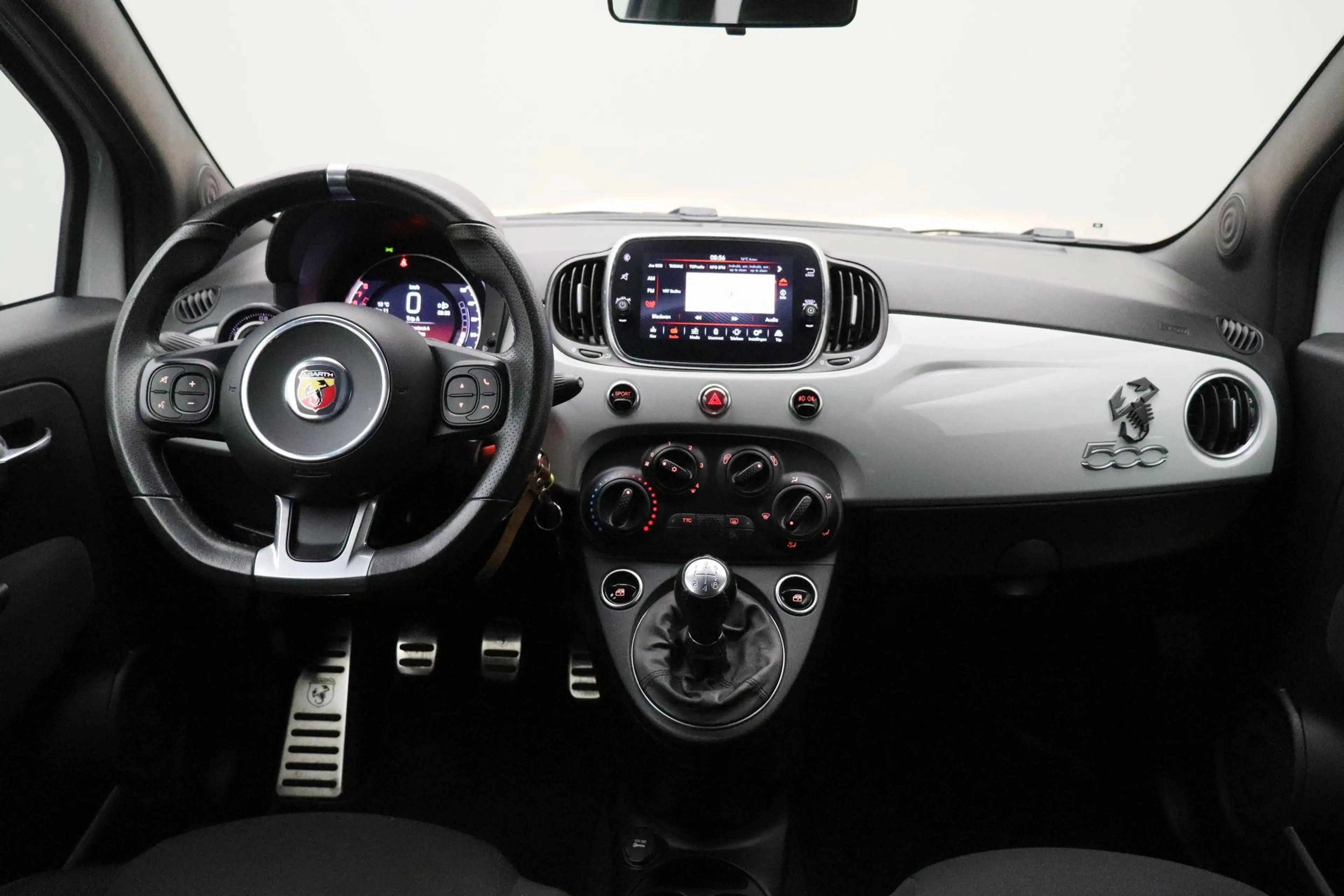 Fiat 500 Abarth 1.4 T-Jet 595 2019 | Goed Onderhouden | Navigatie — photo 4