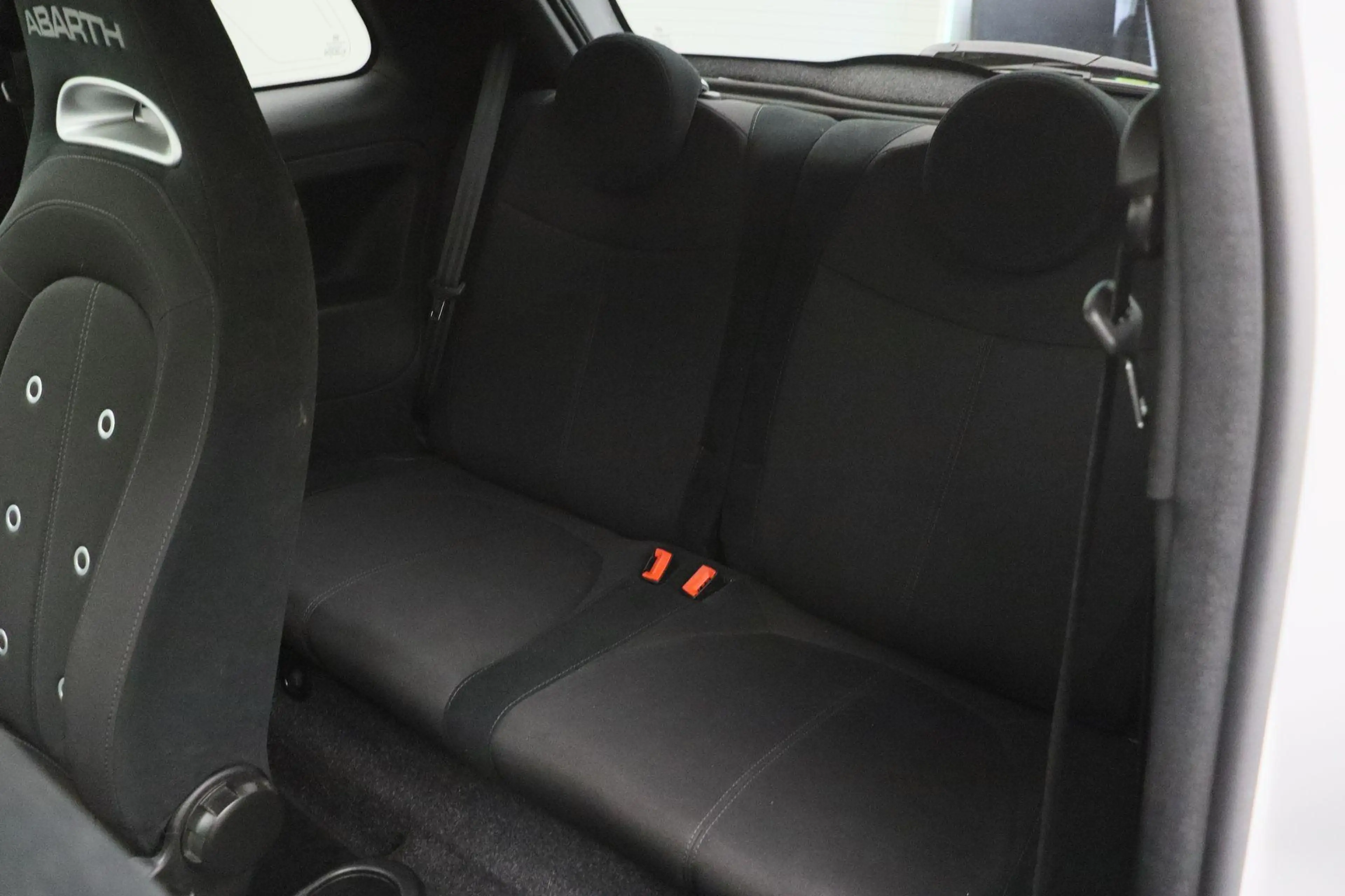 Fiat 500 Abarth 1.4 T-Jet 595 2019 | Goed Onderhouden | Navigatie — photo 12