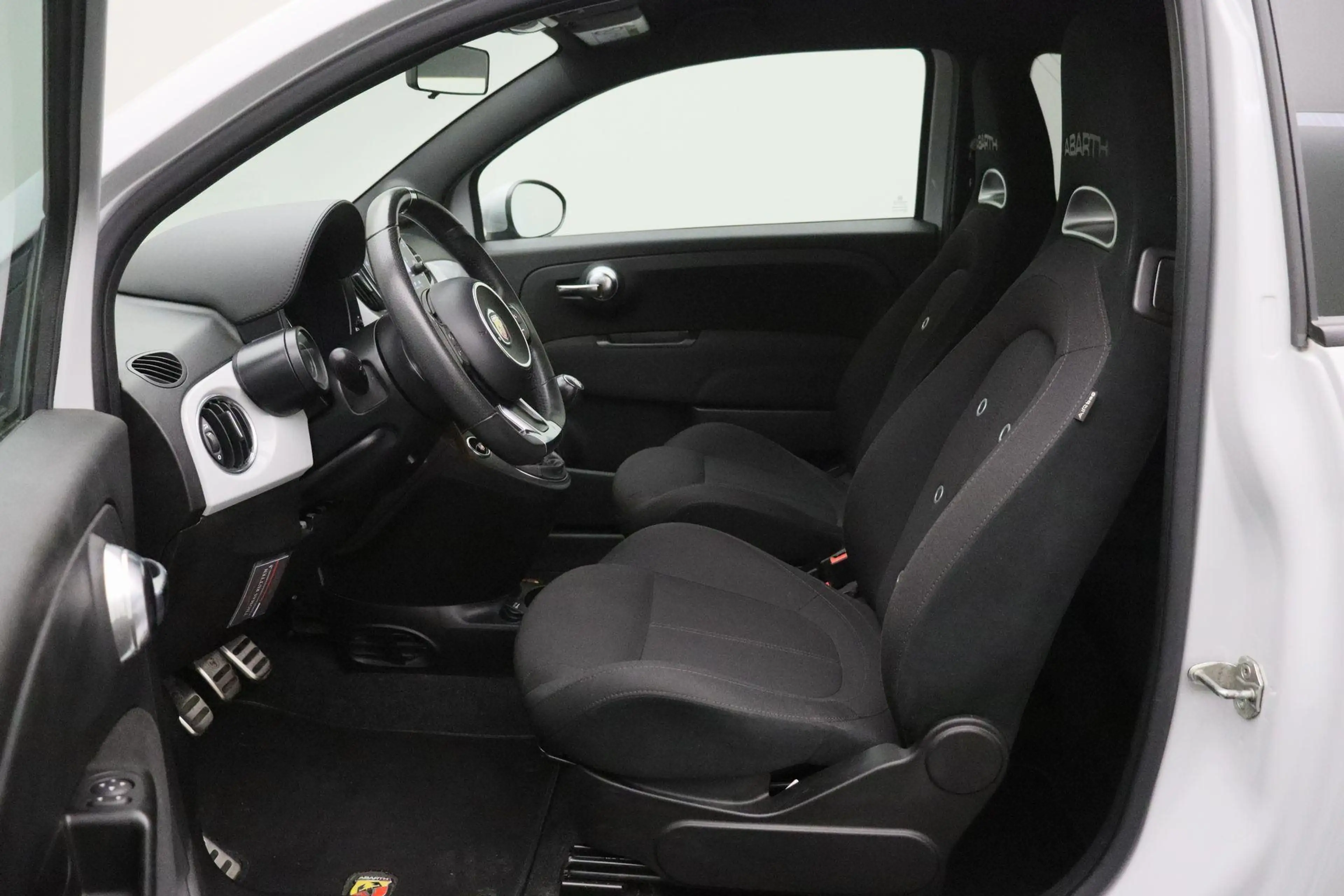 Fiat 500 Abarth 1.4 T-Jet 595 2019 | Goed Onderhouden | Navigatie — photo 22