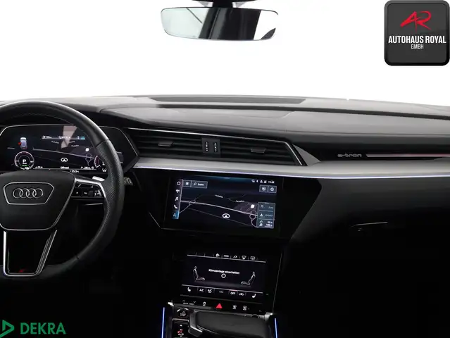 Audi E-Tron view 9