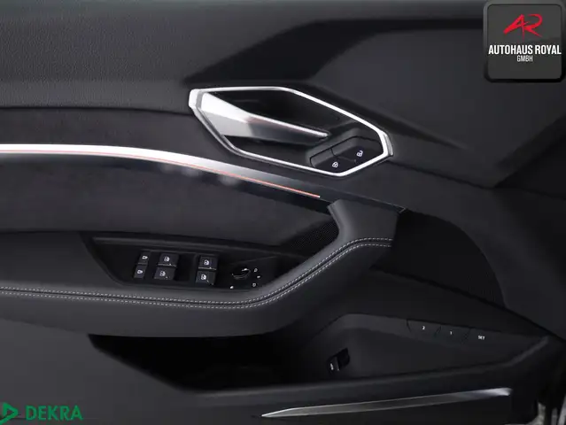Audi E-Tron view 15