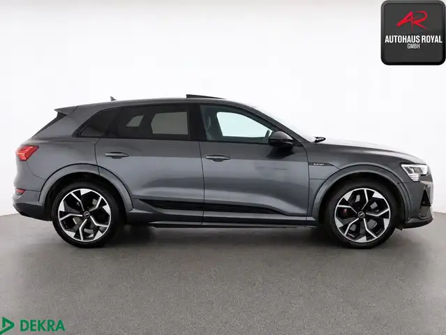 Audi E-Tron view 6