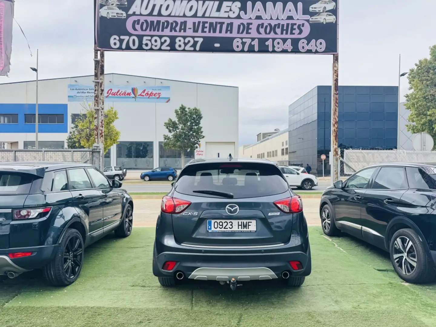 Mazda CX-5 2.2DE Style + Navegador 2WD Gris - 2