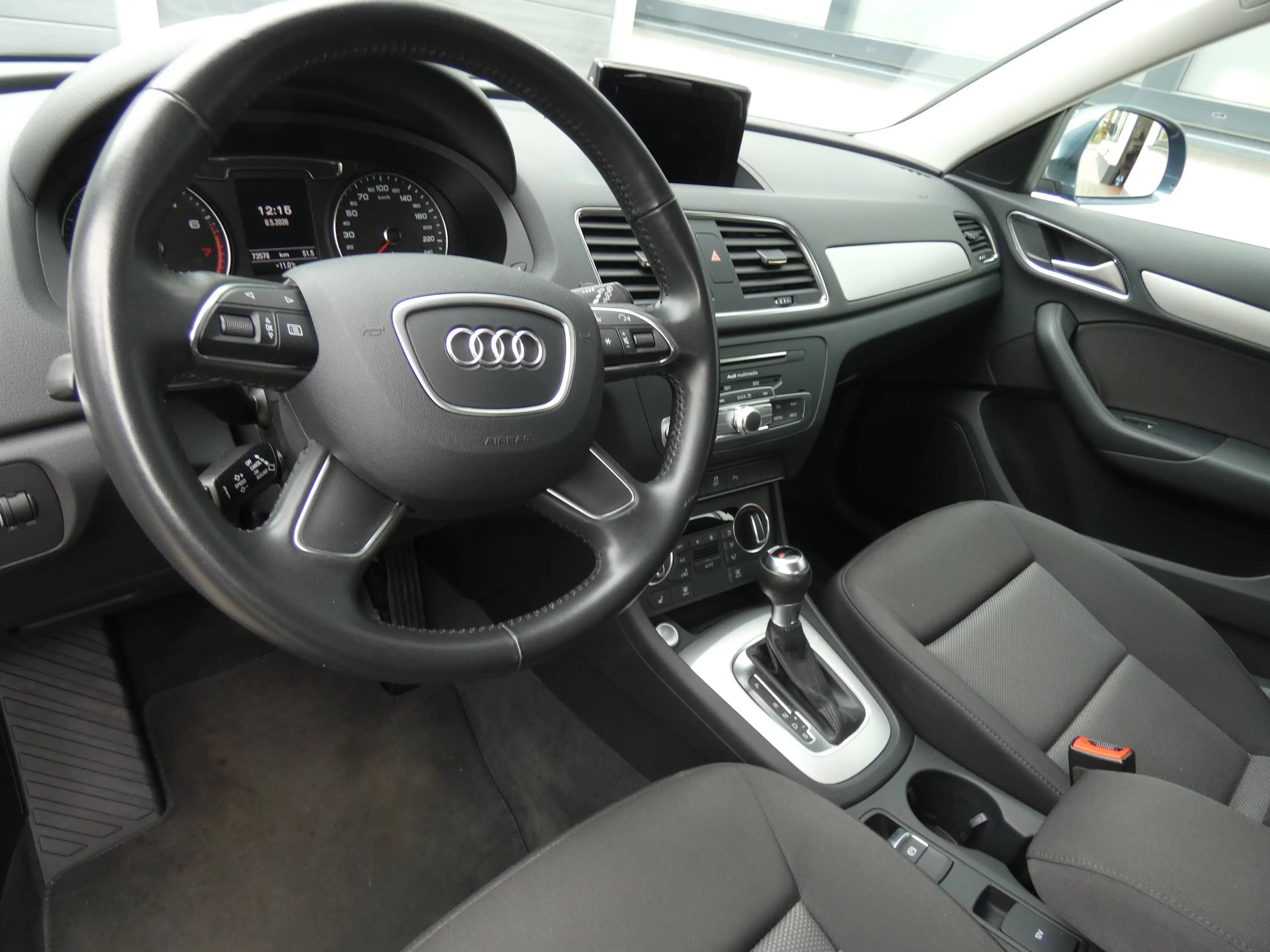 Audi Q3 Automatik — photo 10