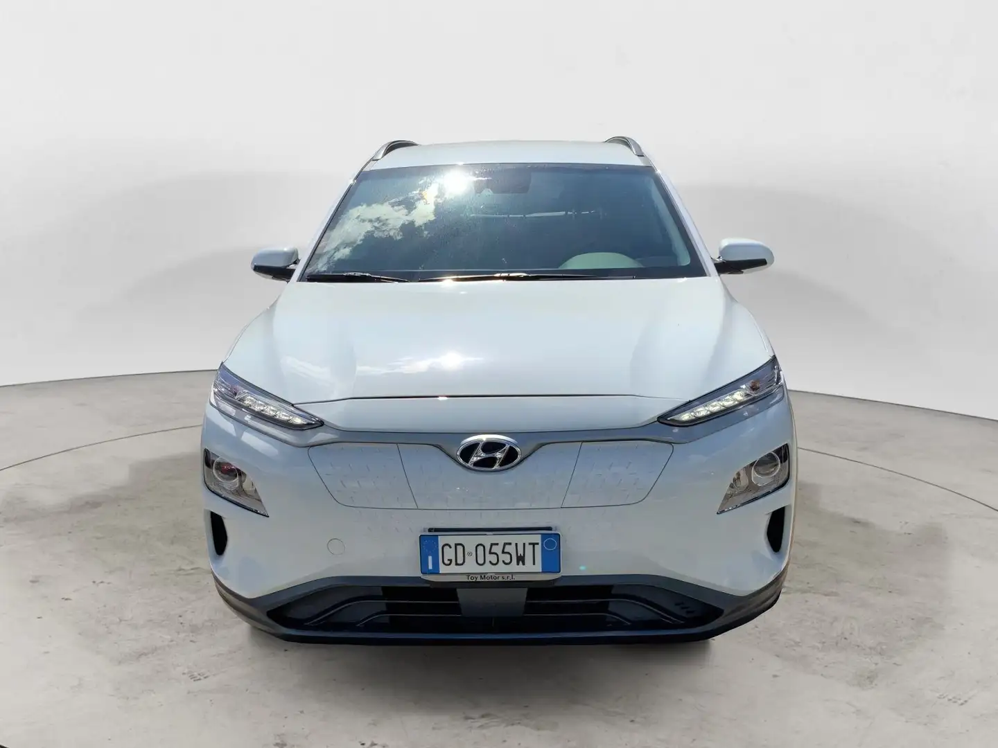 Hyundai KONA 1ªs. (2017-23) EV 64 kWh XPrime Bianco - 2