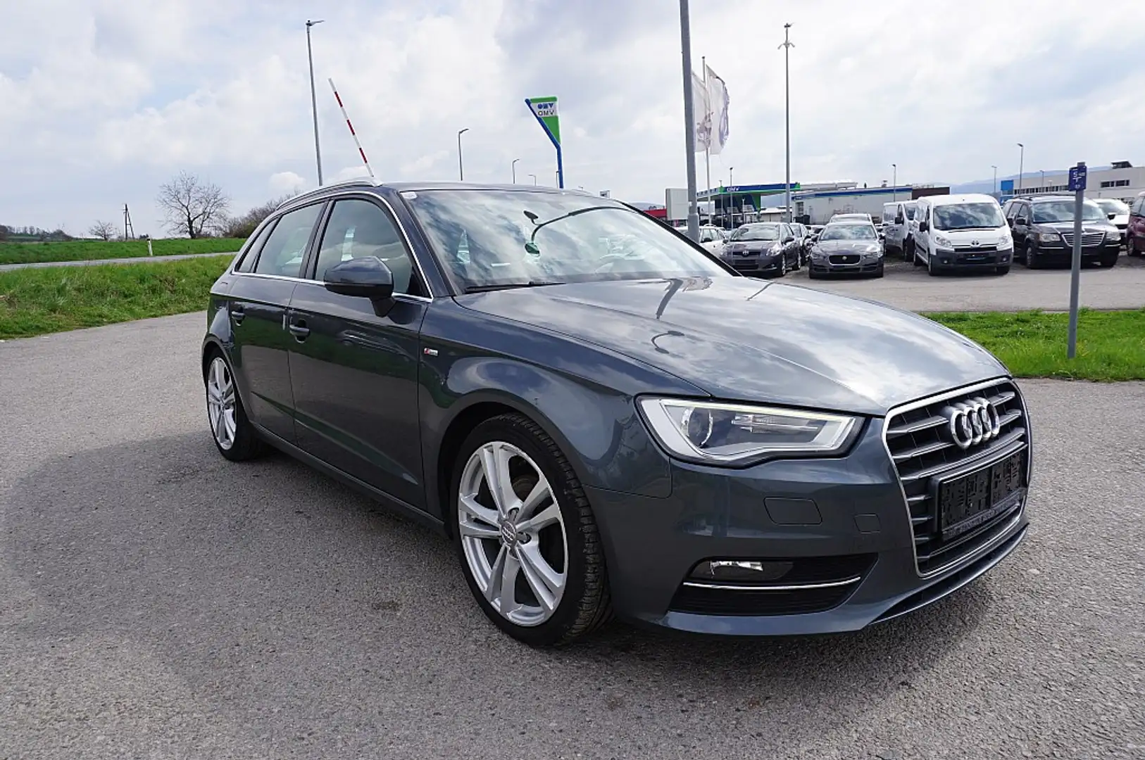 Audi A3 SB Ambition 2,0 TDI DPF Grau - 2