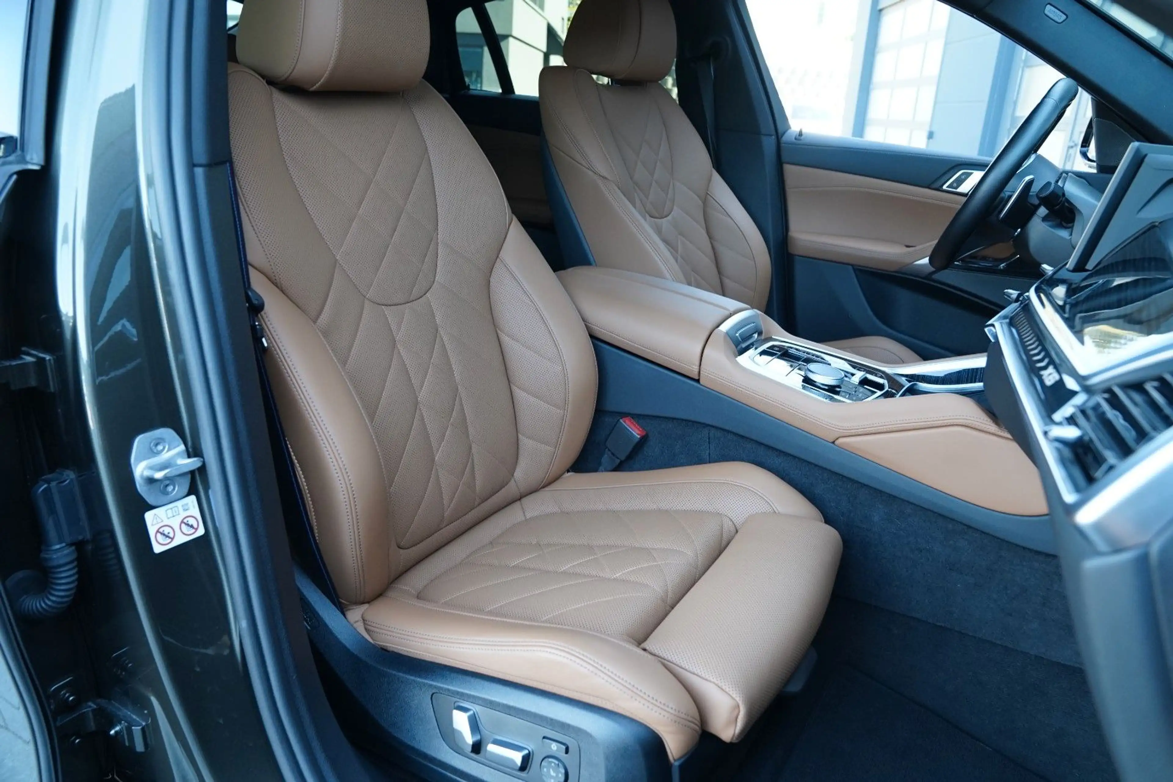 BMW X6 30d M Sport Pro Curved-360-ACC-H&K-StaHzg-AHK — photo 15