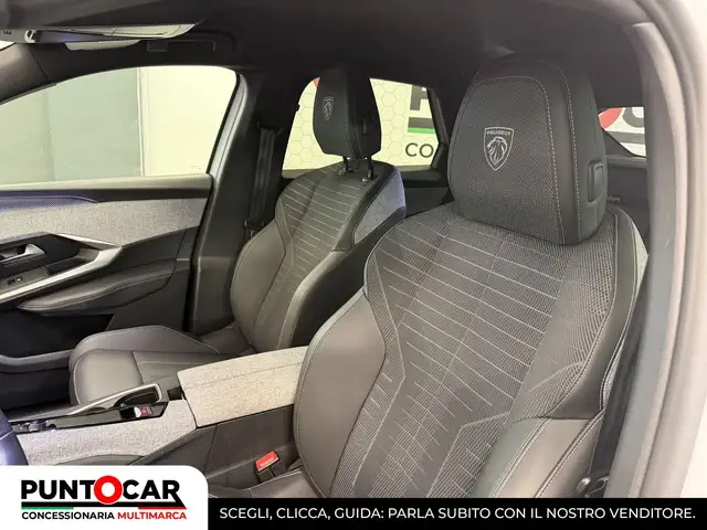 Peugeot 3008 view 15