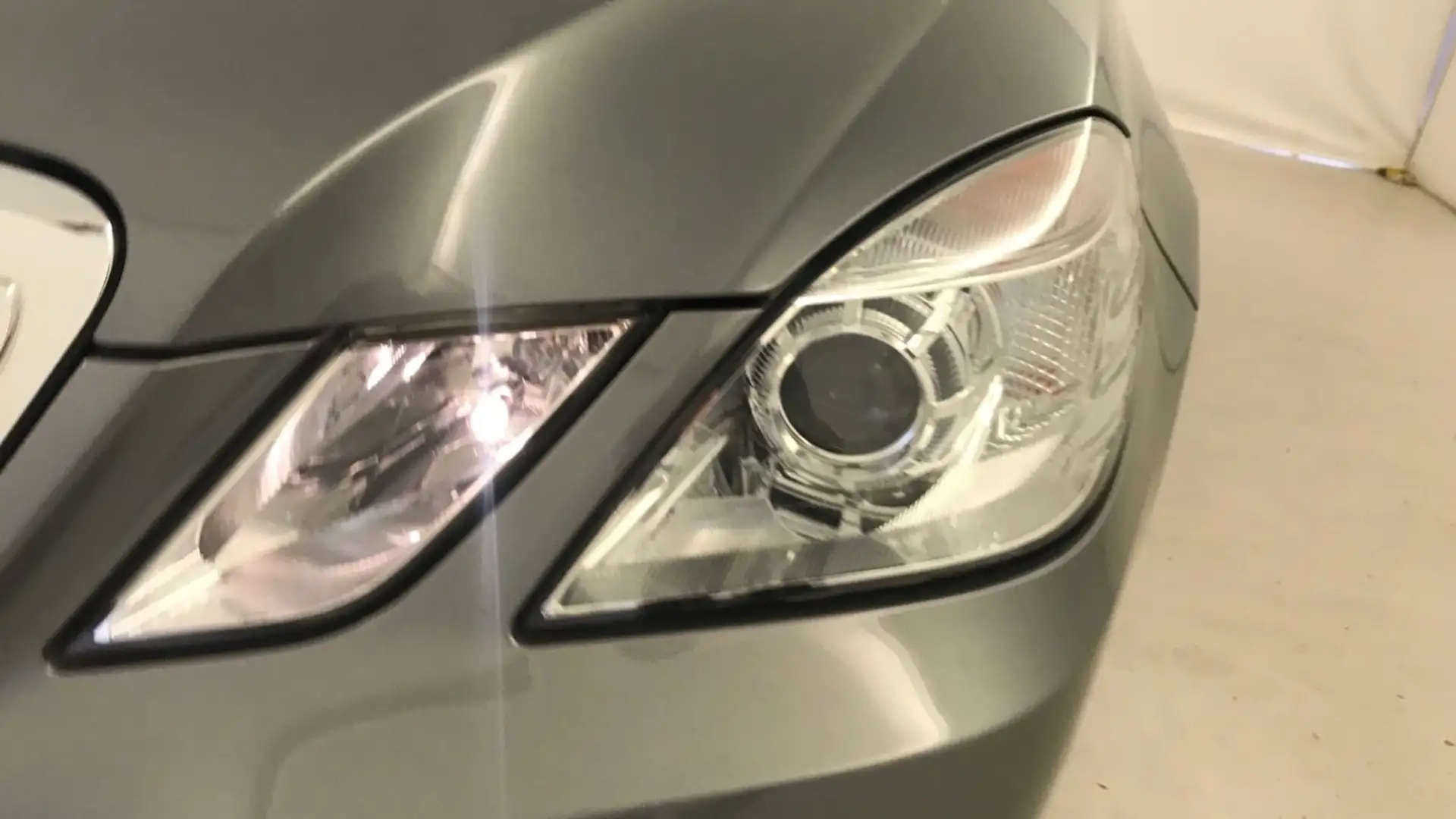 Mercedes-Benz E 220 E -Klasse Lim. E 220 CDI BlueEfficiency Argent - 2