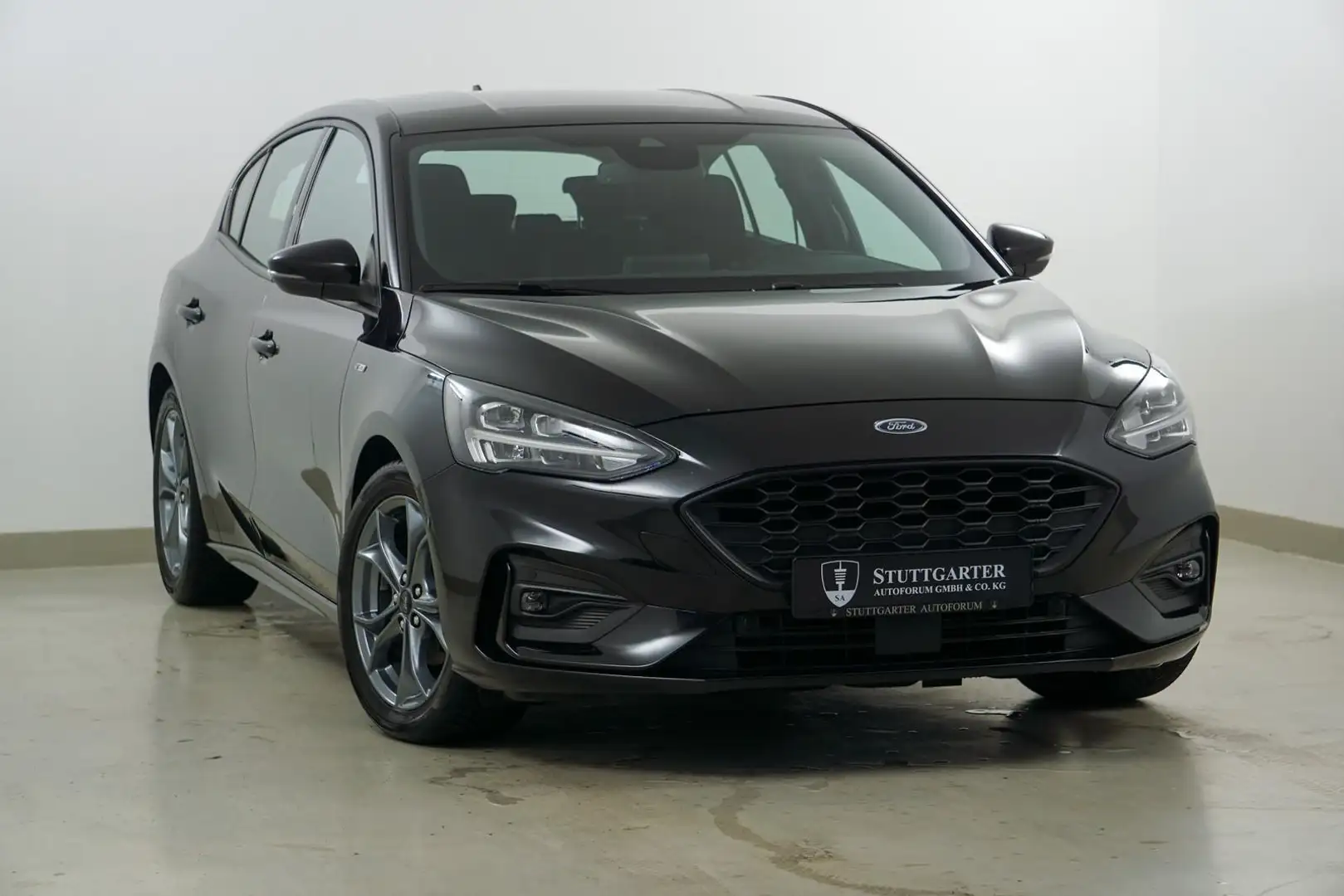 Ford Focus ST-Line ACC Navi Kamera LED CarPlay Schwarz - 1