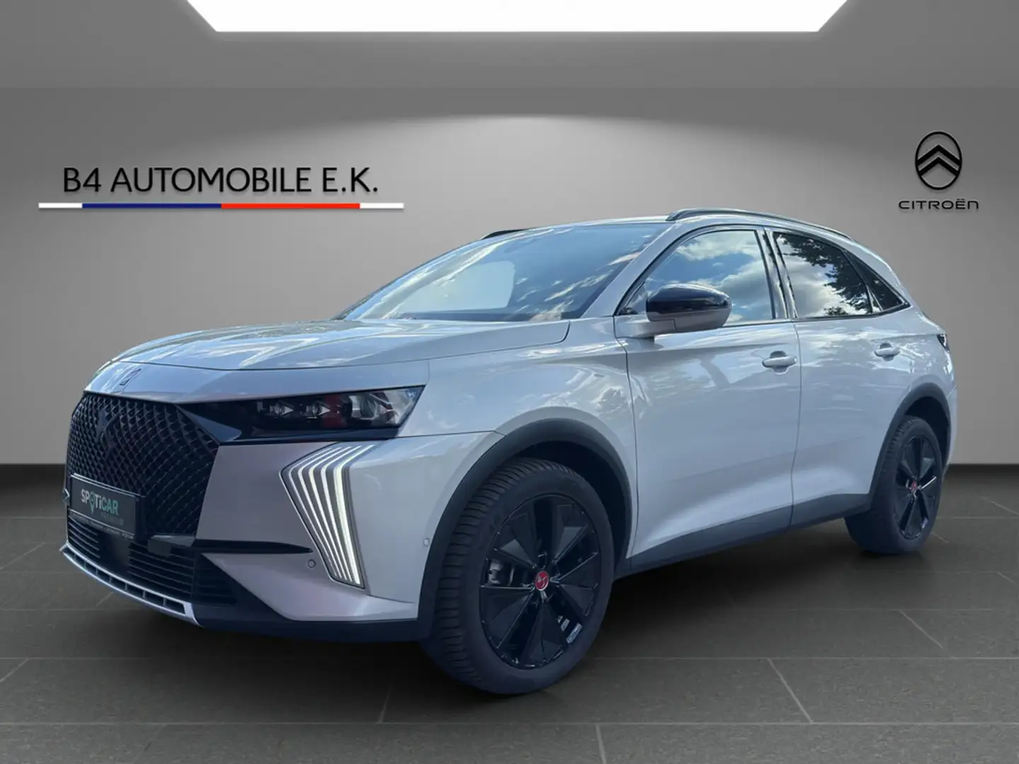 DS Automobiles DS 7 Performance Line + PDC FULL-LED SHZ PANO Grau - 1