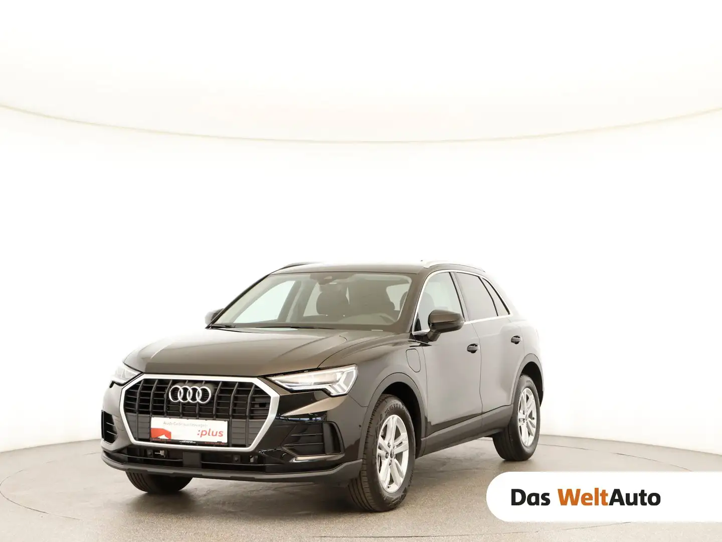 Audi Q3 e-tron 45 TFSI e Schwarz - 1