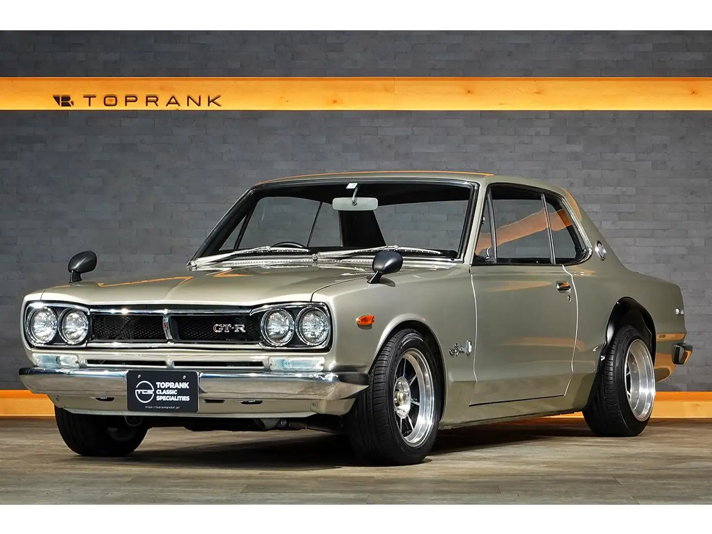 Nissan Skyline HAKOSUKA 2000 GTR Plateado - 2