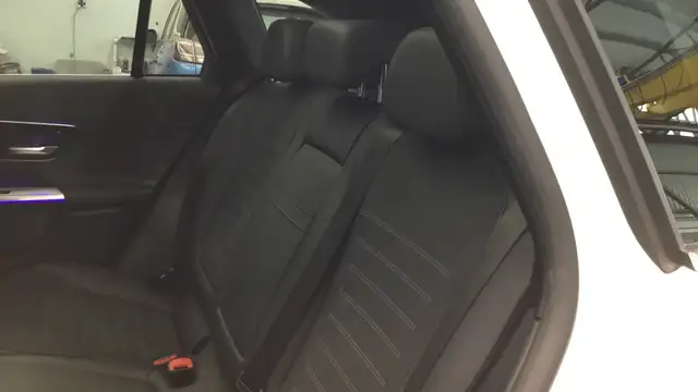 Mercedes-Benz GLC view 11