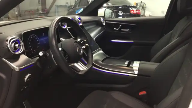 Mercedes-Benz GLC view 6