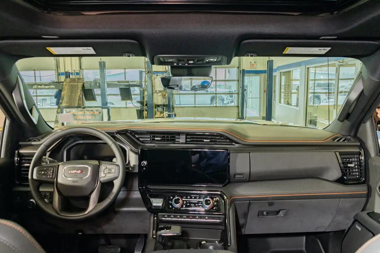 GMC Sierra 1500 снимка GMC Sierra 1500