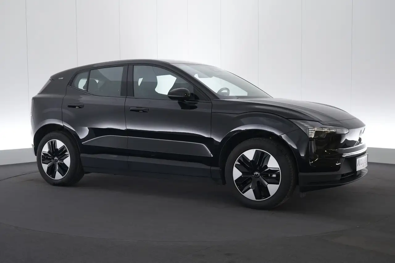 Volvo EX30 69 kWh Single Motor Ext. Range Core LED GPS CAM BL, миниатюра 4