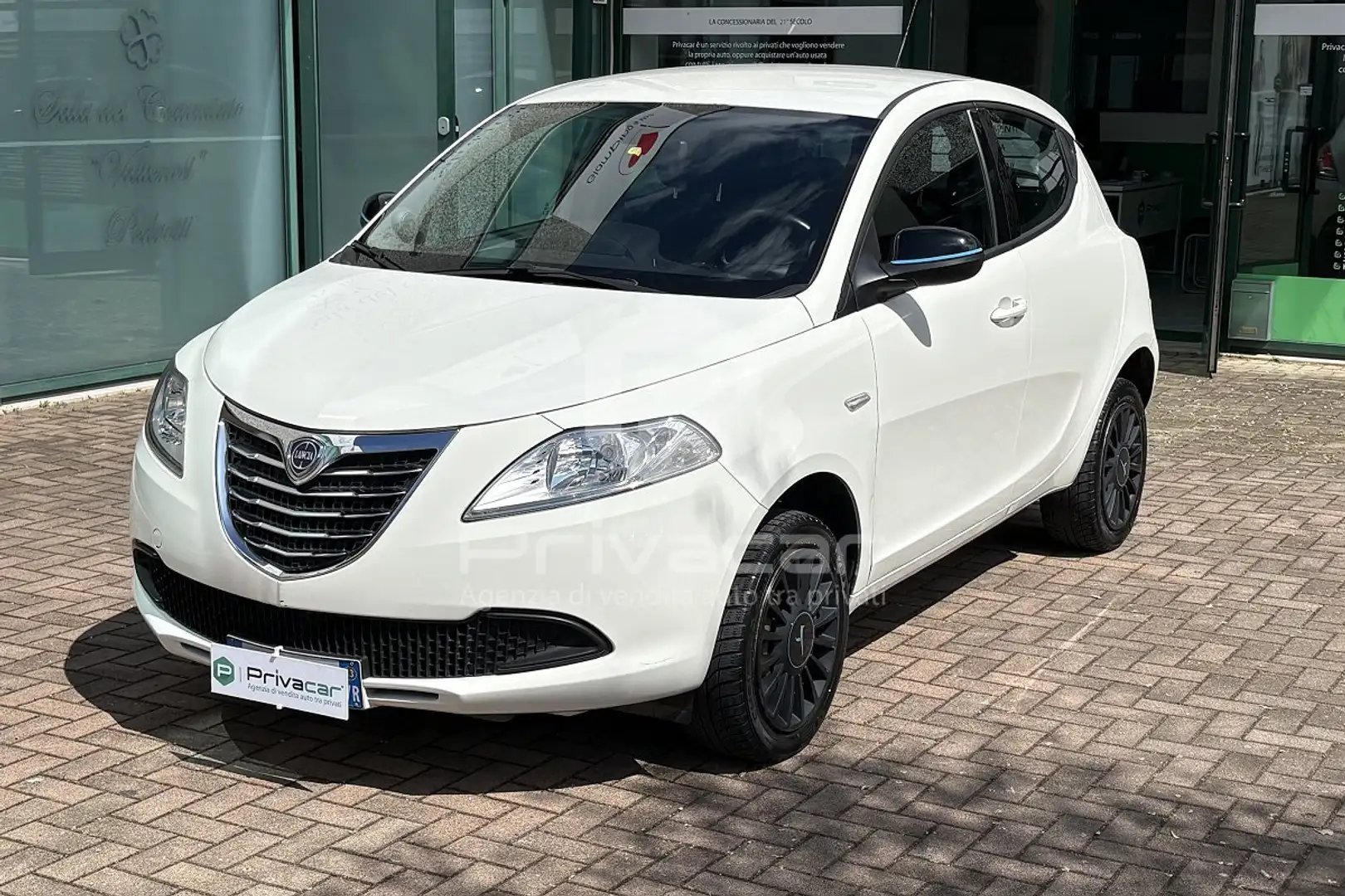 Lancia Ypsilon Ypsilon 0.9 TwinAir 85 CV 5 porte Metano Ecochic G Fehér - 1