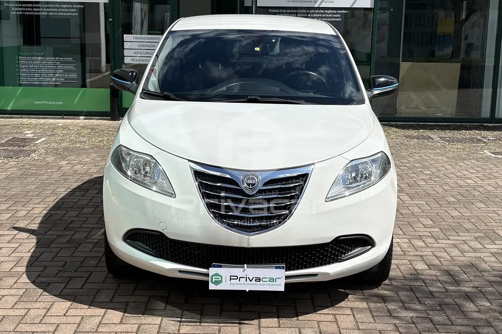 Lancia Ypsilon Ypsilon 0.9 TwinAir 85 CV 5 porte Metano Ecochic G Fehér - 2