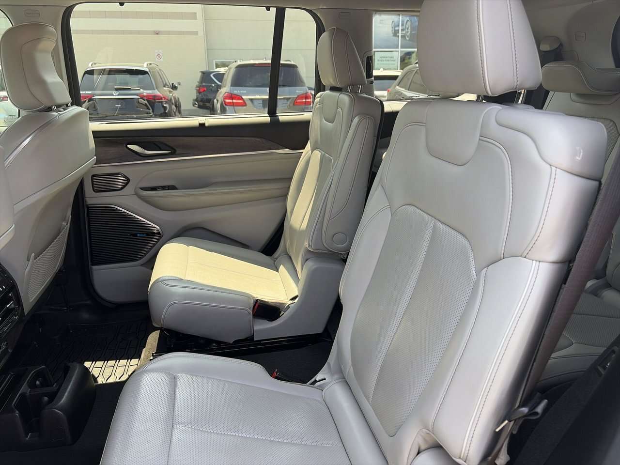 used 2022 Jeep Grand Cherokee car, priced at $44,598