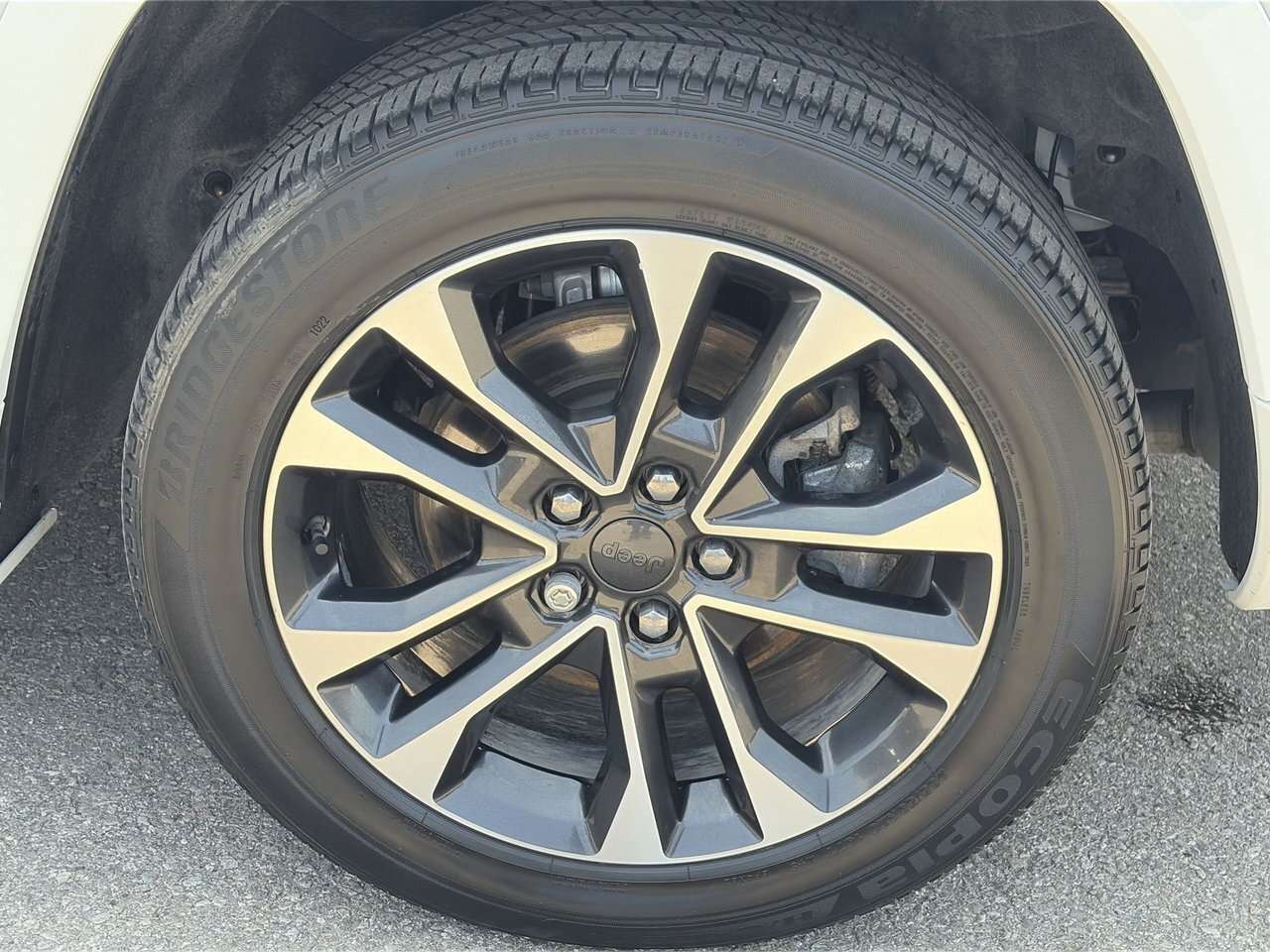 used 2022 Jeep Grand Cherokee car, priced at $44,598