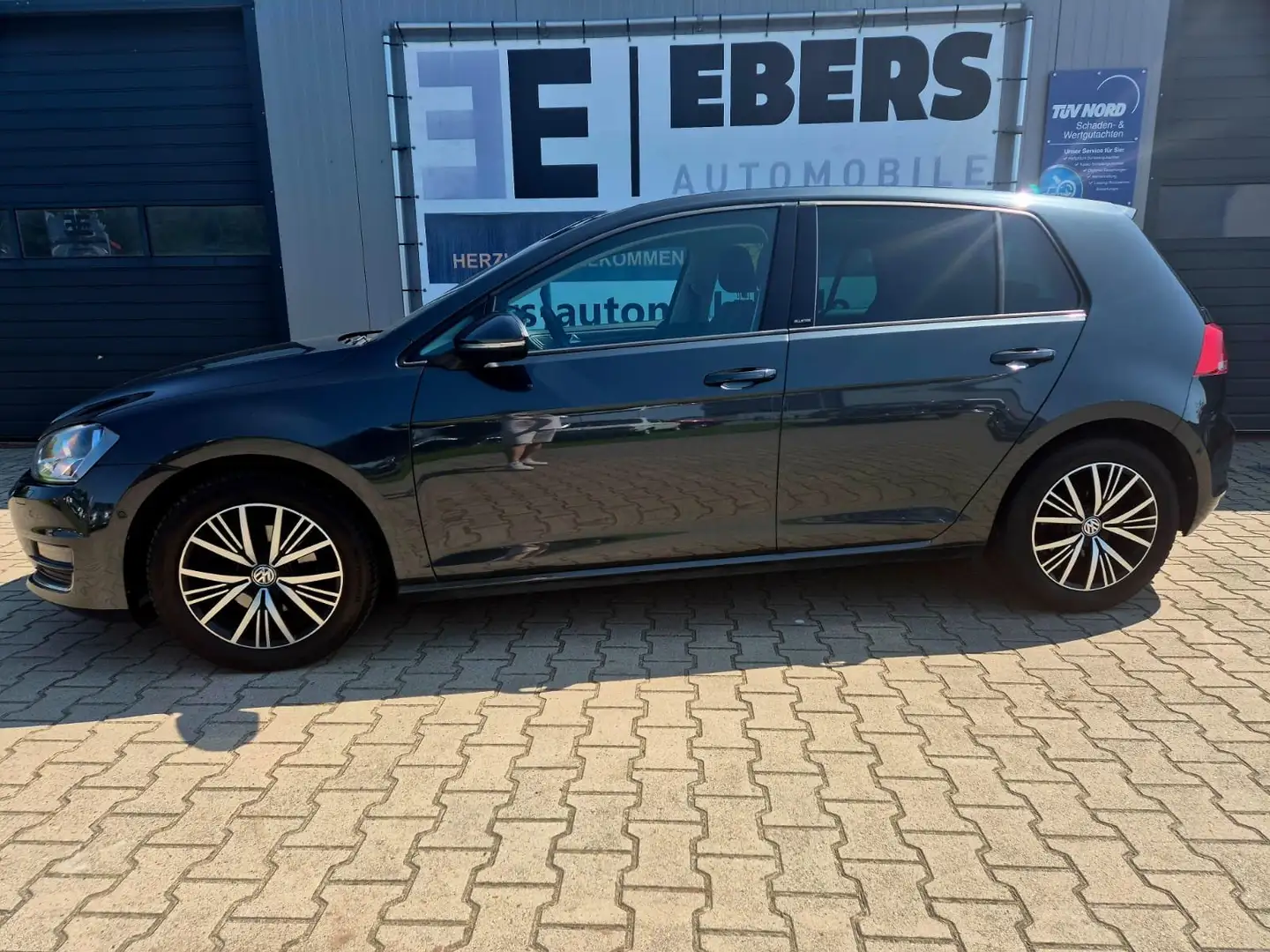 Volkswagen Golf VII 1.2 TSI Allstar PDC/ACC/LED/NAV/BT/PARK Grau - 2