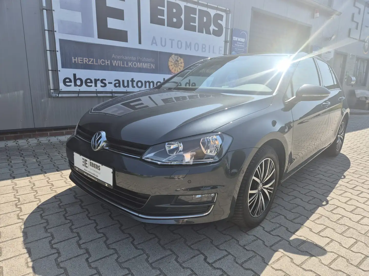Volkswagen Golf VII 1.2 TSI Allstar PDC/ACC/LED/NAV/BT/PARK Grau - 1