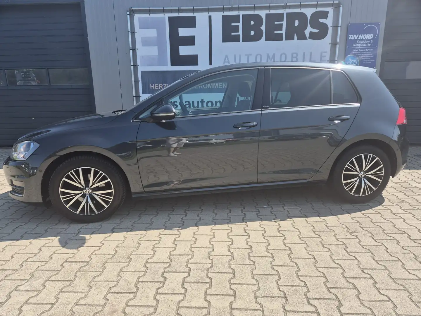 Volkswagen Golf VII 1.2 TSI Allstar PDC/ACC/LED/NAV/BT/PARK Grau - 2