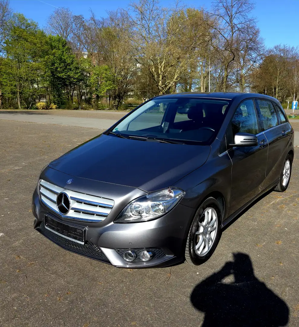 Mercedes-Benz B 180 | Top gepflegt | Nur 27.800Km Gri - 1