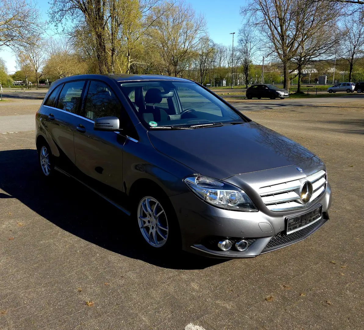 Mercedes-Benz B 180 | Top gepflegt | Nur 27.800Km Gri - 2