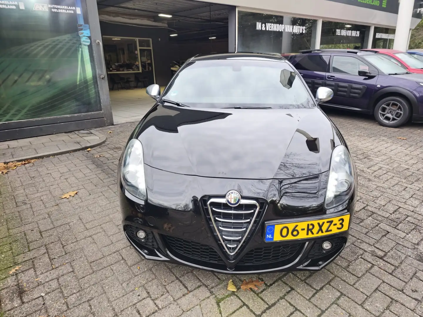 Alfa Romeo Giulietta 1.4 T Distinctive | 1E EIGENAAR | 12MND GARANTIE | Zwart - 2