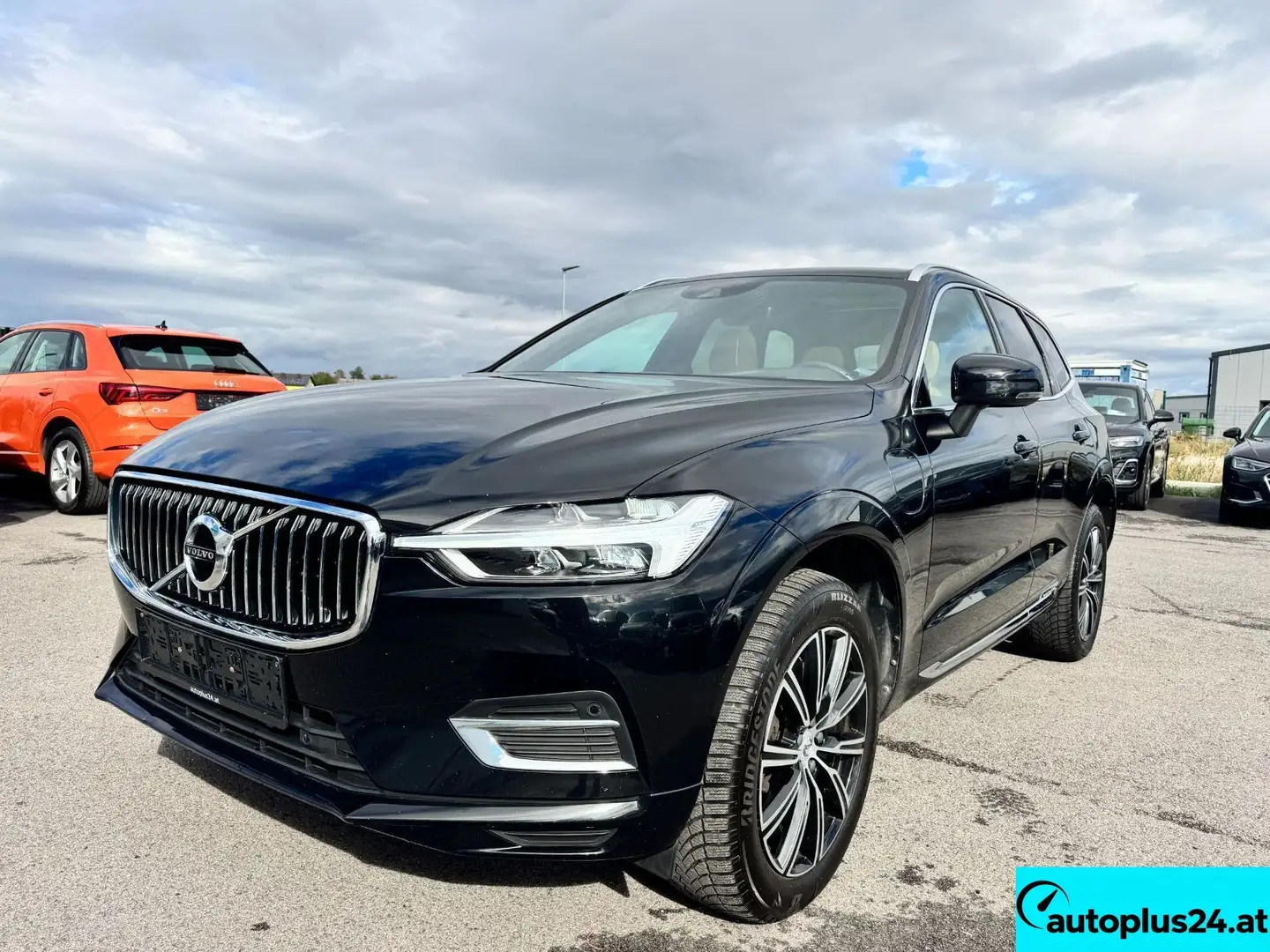 Volvo XC60 T8 Twin Engine PHEV Inscription Schwarz - 1