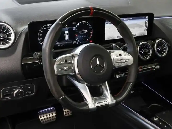 Mercedes-Benz GLA 2023, foto 11
